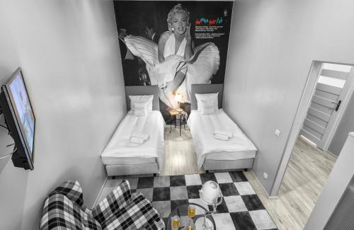 Srodmiescie Apartamento | Cinema Rooms - Piotrkowska