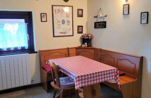 Lovere Cama Y Desayuno | Cinque Abeti Agrialloggio Mountain Lake Iseo Hospitality