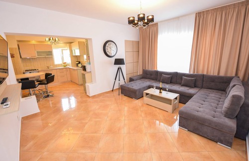 Bucharest City-Centre Apartamento | Cismigiu Apartment - Cismigiu Gardens