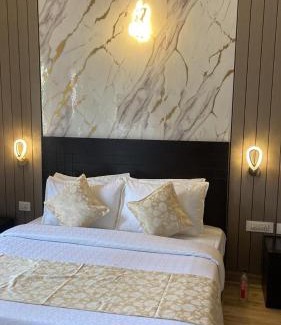 Vrindavan Casa | Citrine Villa and Resort Vrindavan Luxury Rooms and Villas near Prem Mandir