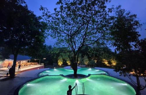 Pachmarhi Complejo | Citrus Prime Hill Queen Resort