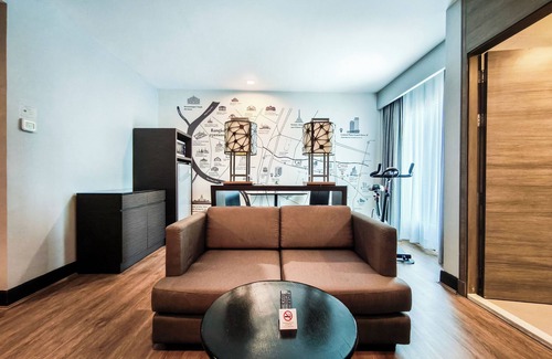 Nana Hotel | Citrus Sukhumvit 11 Bangkok by Compass Hospitality