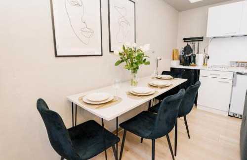 Innenstadtring Apartamento | City-Apartment Kreuzviertel-Lädchen-60 qm