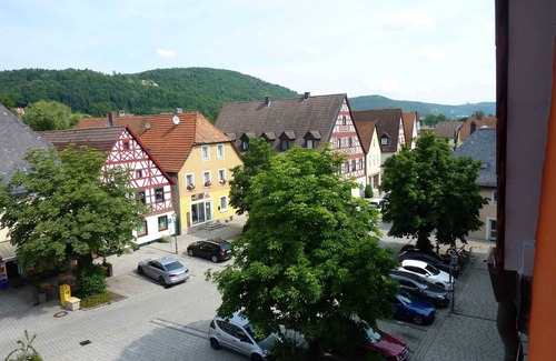Ebermannstadt Apartamento | City apartment on the market square (2nd floor) - city apartments on the market square