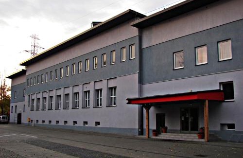 Knurow Apartamento | City Apartments Protos