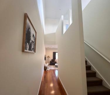 Altona North Casa | City & Beach Retreat