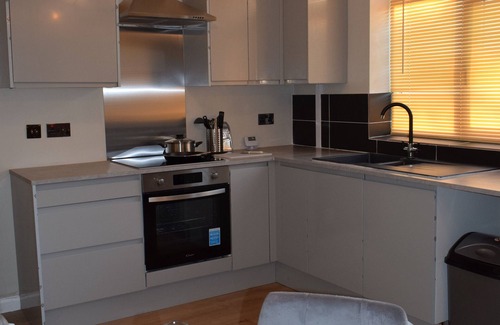 Birmingham Casa | City Break- Luxe 3 bedroom home, Ideal for Families/Friends/Business/Contractors