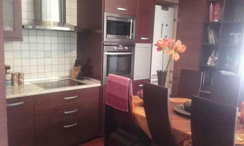 Grevena Apartamento | City center apartment with mountain view