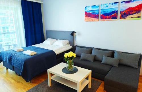 Oulu Apartamento | City center brand new studio, parking