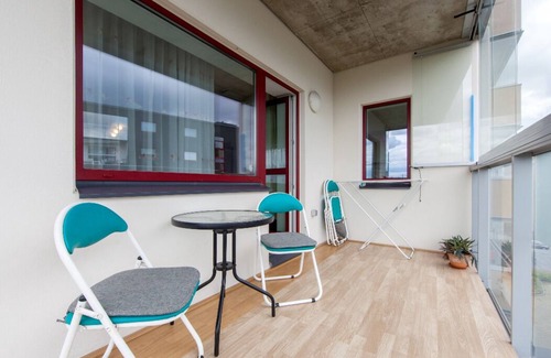 Kesklinn Apartamento | Centro de la ciudad de Mardi st. Apartamento con balcón y parking gratuito.