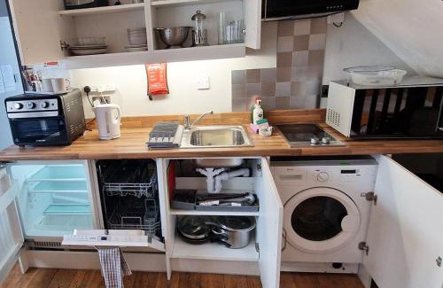 Norwich Apartamento | City Center Ground Floor Flat With Patio &parking