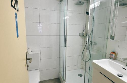 Niederdorf Apartamento | City center room next to Main station
