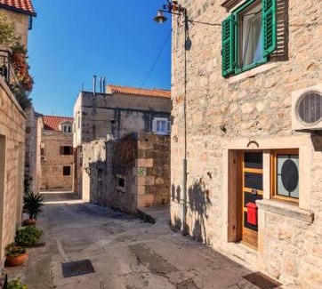 Makarska Old Town Apartamento | City Center Studio Nest