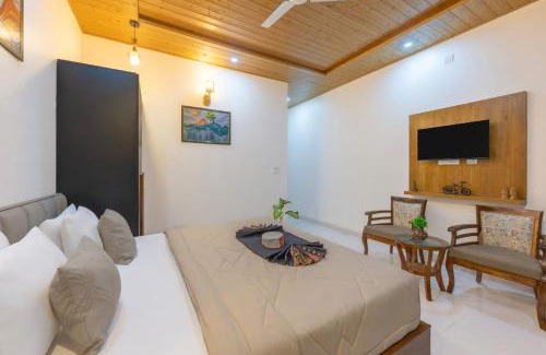Kasauli Hotel | City Central Hotel l AC Rooms & Mall Road Kasauli