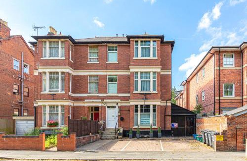 Gloucester Casa | City Centre Guest House