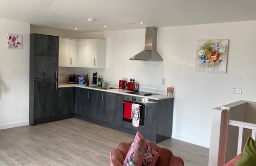 Peterborough Apartamento | City Centre Penthouse with free on-site gated Parking & Cathedral view Terrace