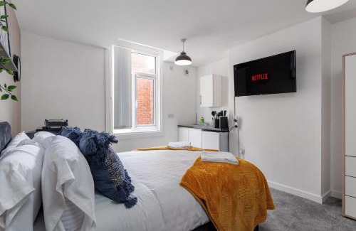 Middlesbrough Apartamento | City Centre Studio 2 with Kitchenette, Free Wifi and Smart TV with Netflix by Yoko Property