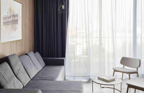 Hipódromo Hotel | City Chic: Stay in Style with On-Site Dining and Fitness Facilities!