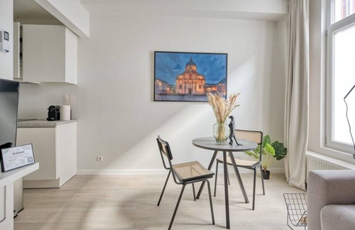Kunstenkwartier Apartamento | City Comfort: Modern Studio in Ghent