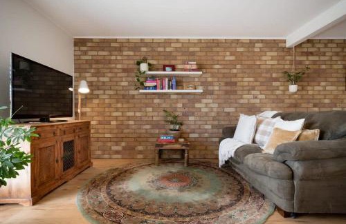 South Launceston Apartamento | City Comfort: Near Hospital & City with Parking