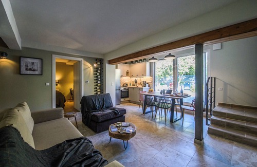 Kalamata Villa | City Cottage - Kalamata Mediterranean Suites & Villas