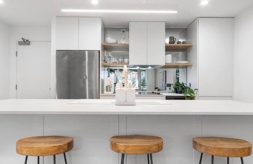 Newcastle Apartamento | City Escape - Newcastle CBD - Spacious Apartment with Beautiful Courtyard