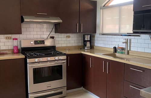 Heredia Casa | City Experience from a central location in the middle of the Central Valley!