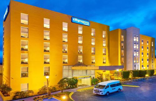 San Luis Potosí Hotel | City Express by Marriott San Luis Potosi Zona Universitaria