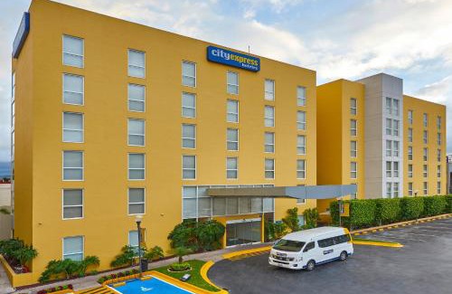 San Luis Potosí Hotel | City Express by Marriott San Luis Potosi Zona Universitaria