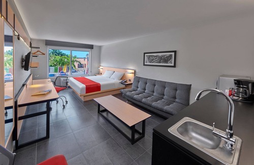 Tampico Hotel | City Express by Marriott Tampico