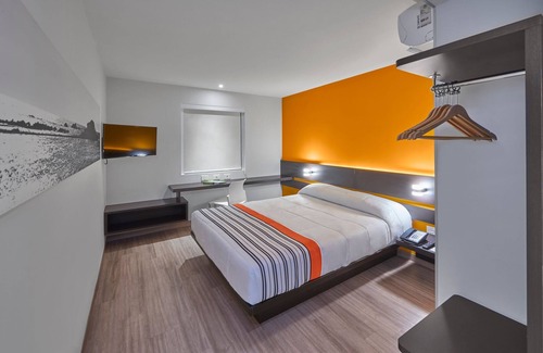 San Luis Potosí Hotel | City Express Junior by Marriott San Luis Potosi Carranza