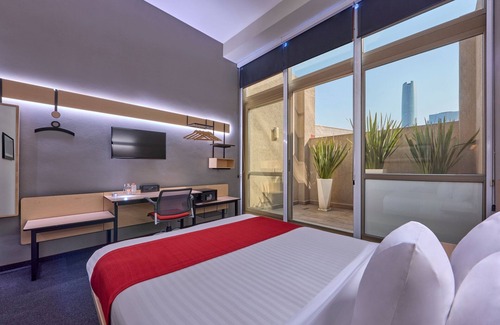 Barrio Del Valle Hotel | City Express Plus by Marriott Ciudad de México Patio Universidad