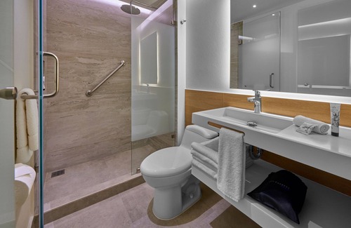 Providencia Hotel | City Express Plus by Marriott Guadalajara Providencia