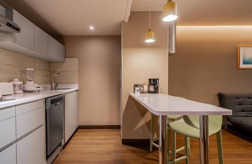 Jurica Hotel | City Express Suites by Marriott Querétaro
