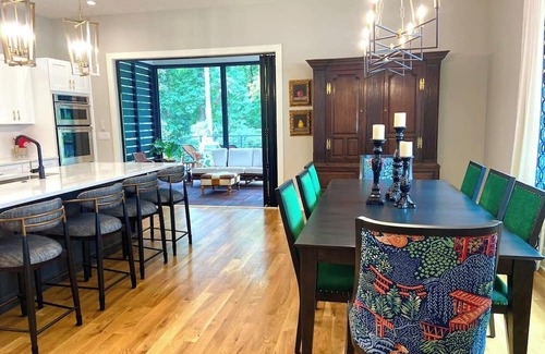 Wilmont Casa | City Gem Nestled In The Woods