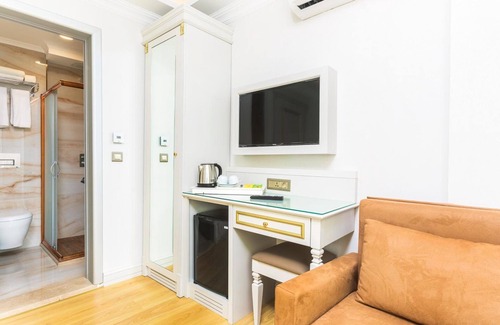 Emin Sinan Hotel | City Hall Hotel