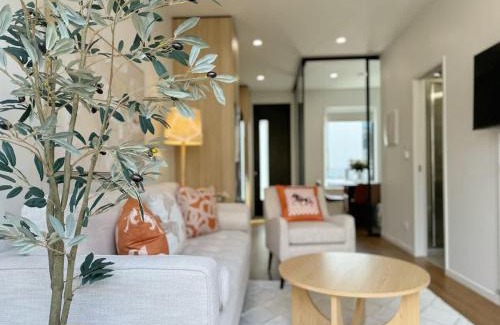 Grey Lynn Casa | City Haven Retreat - Stylish 2BR Townhouse vs AC & Backyard