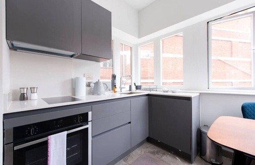 Reading City Centre Apartamento | City Life Bliss: Central Studio in Reading