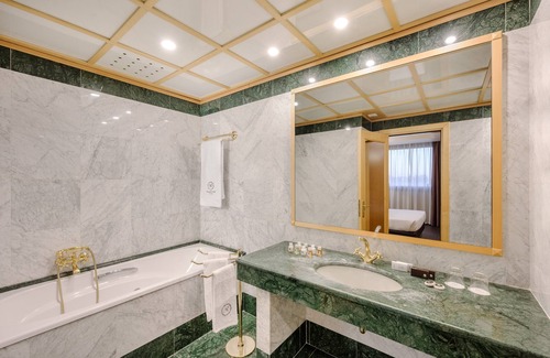 Milan Hotel | City Life Hotel Poliziano - by R Collection Hotels