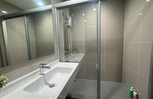 Rama 9 Apartamento | City Lights Retreat