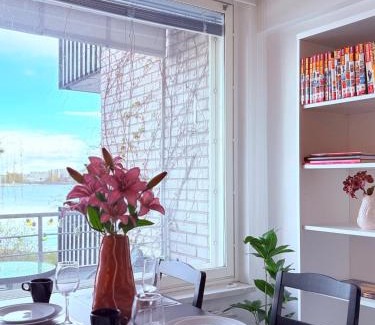 Etelainen District Apartamento | City Meets Sea - Waterfront Stay Helsinki Center
