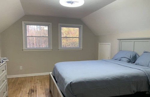 Chapel Hill Casa | City Oasis in Chapel Hill