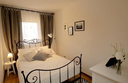 Cacak Apartamento | City Park Apartment