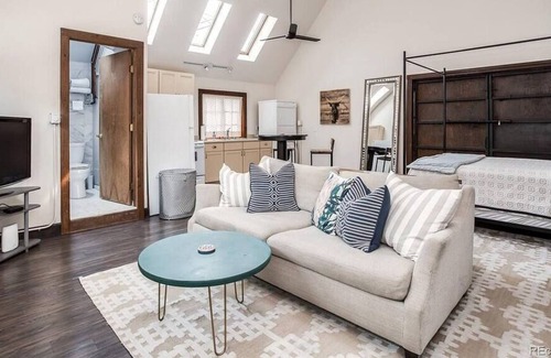 City Park West Casa | City Park Casita / Walk To Eats, Brews, Park, More