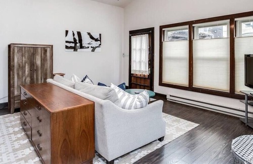 City Park West Casa | City Park Casita / Walk To Eats, Brews, Park, More