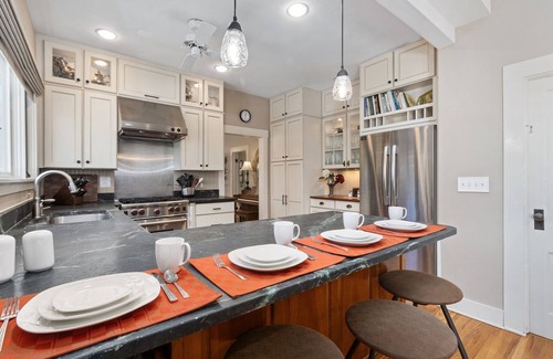 City Park Casa | City Park Charm - Vintage Home w/ Modern Comforts
