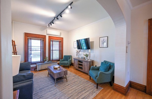 City Park Apartamento | City Park Manor - Fully Furnished!