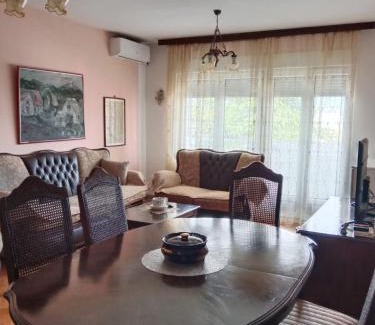 Niksic Apartamento | City Payton