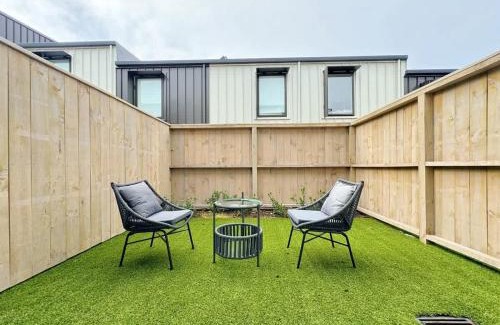 Grey Lynn Casa | City & Ponsonby Center Side 2 BDR Townhouse vs AC