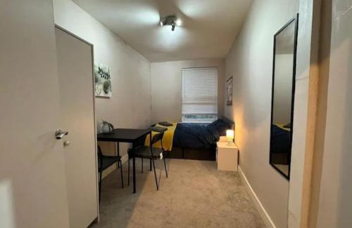 Saint Paul's Apartamento | City Rd C - Central Location Long Stay by ShortStayUK